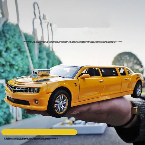 Модель автомобиля удлиненная желтая Comalo, модель автомобиля высокого качества 1:32 из сплава, музыкальная и мигающая, 6 открывающихся дверей, б... ► Фото 1/6