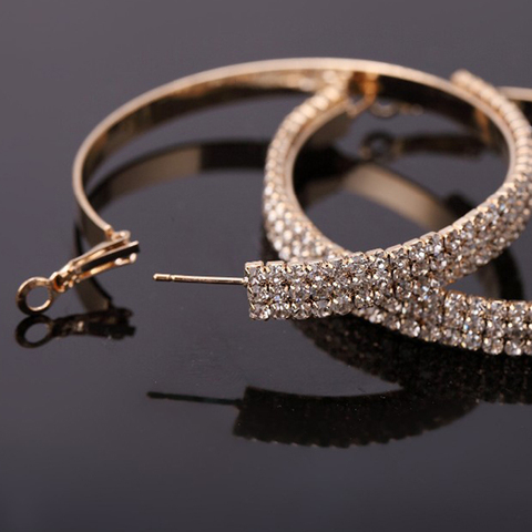 YFJEWE 2022 модные ювелирные изделия Flash Crystal Стразы золотое покрытие бесплатная доставка серьги-кольца для женщин Свадьба # E061 ► Фото 1/6