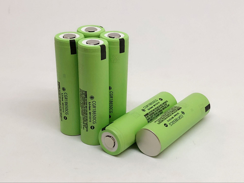 Перезаряжаемая литиевая батарея Panasonic CGR18650CG, 2250 мАч, 18650 3,7 В, Аутентичные аккумуляторы (CGR18650CG) ► Фото 1/4