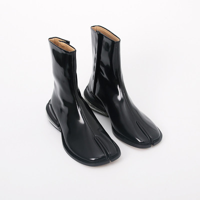 Botines mujer; Коллекция 2022 года; Короткие женские ботильоны на не сужающемся книзу массивном каблуке; Цвет Черный; Непромокаемые сапоги из лакированной кожи с квадратным носком; Роскошная обувь; tabi bottes ► Фото 1/6