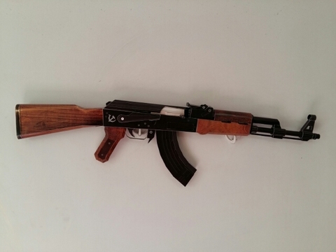 Масштаб 1:1, Lifesize AK47, Штурмовая винтовка, пистолет, ручная работа, набор бумажных моделей «сделай сам», игрушечные Пазлы ручной работы ► Фото 1/5