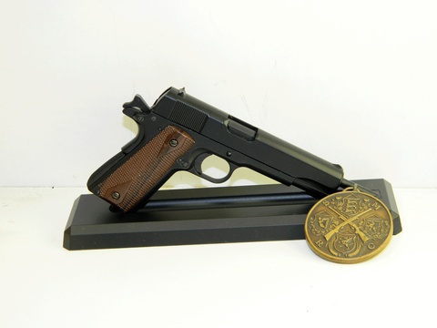 Colt 1911 модель пистолета в масштабе 1:2 PUBG , уменьшенная копия ► Фото 1/6